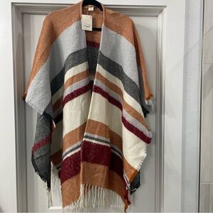 NWT shawl Wrap sweater vest jacket Poncho thick soft shrug cover